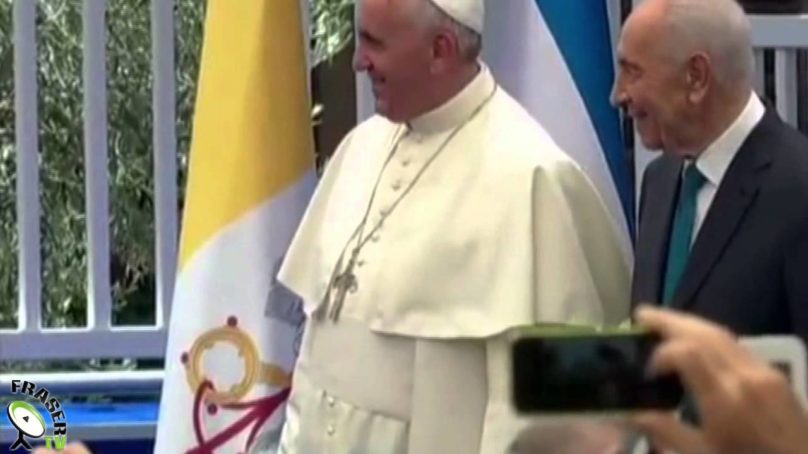 Il Papa torna dalla Terra Santa
