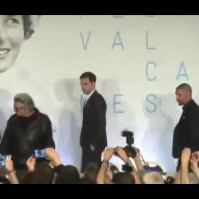 A Cannes le 2 Charlize Theron chic e in azione in Mad Max