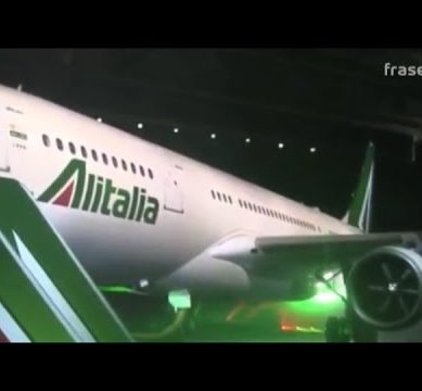 Nuova veste per Alitalia: rinnovati brand e livrea, wi-fi a bordo