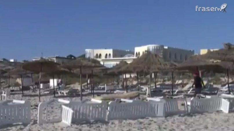 Tunisia, l’Isis rivendica la strage in spiaggia. Turisti evacuati