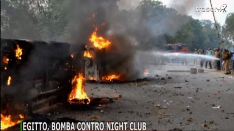 Egitto, bomba contro night club