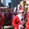 Sydney, maratona di Babbi Natale: di corsa per uno scopo benefico