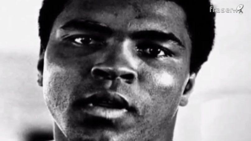 Muhammad Ali, leggenda della boxe e dello sport, muore a 74 anni
